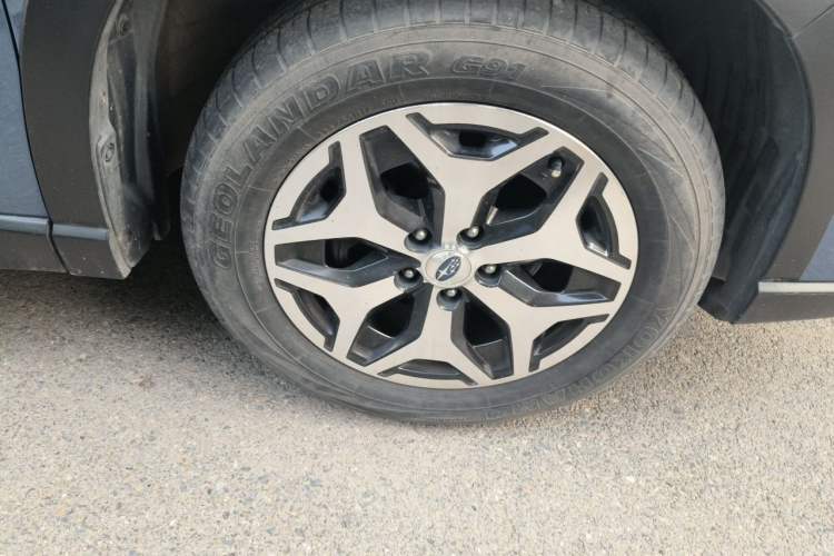 Used Subaru Forester 2022 2.0i AWD Luxury Edition EyeSight Right Front Wheel Hub