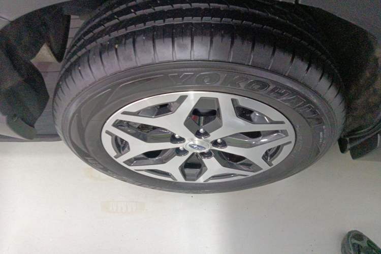 Used Subaru Forester 2022 2.0i AWD Luxury Edition EyeSight Right Rear Wheel Hub