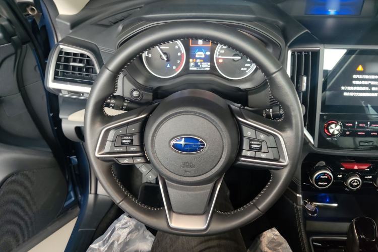 Used Subaru Forester 2022 2.0i AWD Luxury Edition EyeSight Steering Wheel