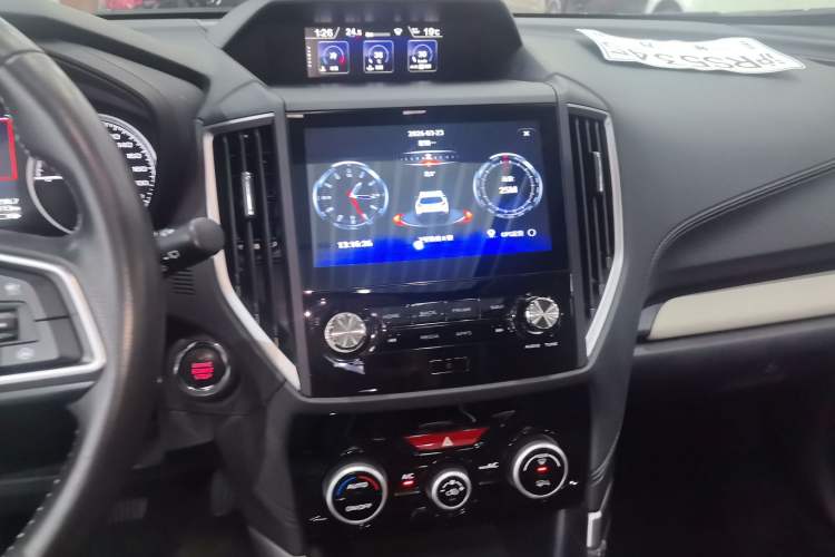 Used Subaru Forester 2022 2.0i AWD Luxury Edition EyeSight Audio And AC Panel