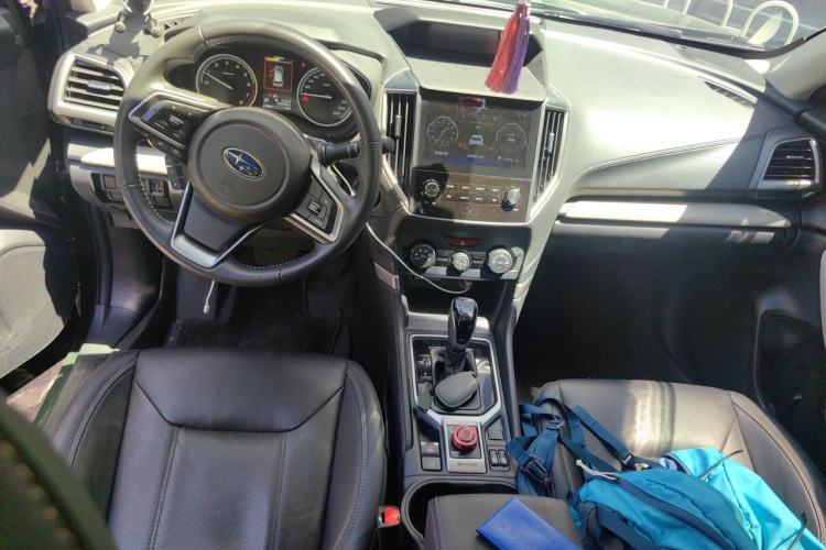 Used Subaru Forester 2022 2.0i AWD Luxury Edition Center Console