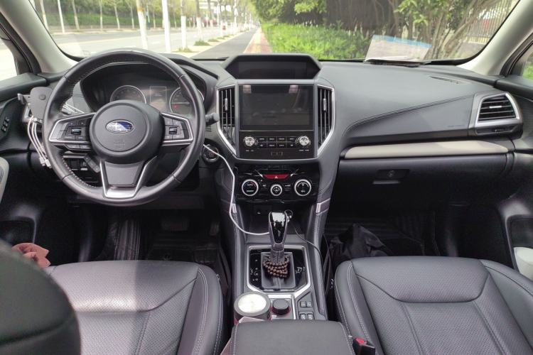 Used Subaru Forester 2022 2.0i AWD Luxury Edition Center Console