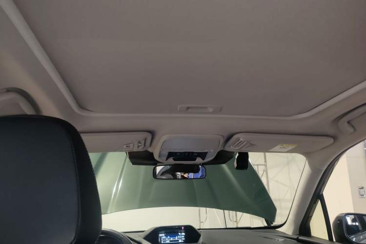 Used Subaru Forester 2022 2.0i AWD Flagship Edition EyeSight Headliner