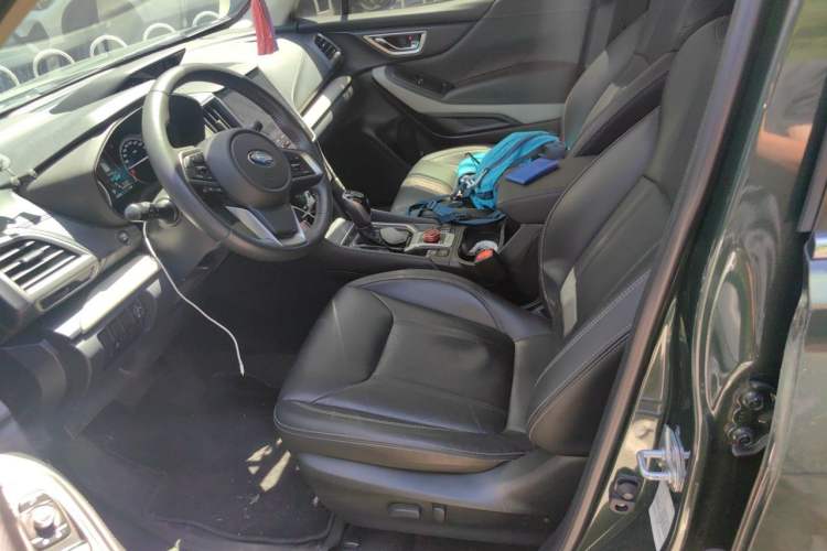 Used Subaru Forester 2022 2.0i AWD Luxury Edition Left Front Seat