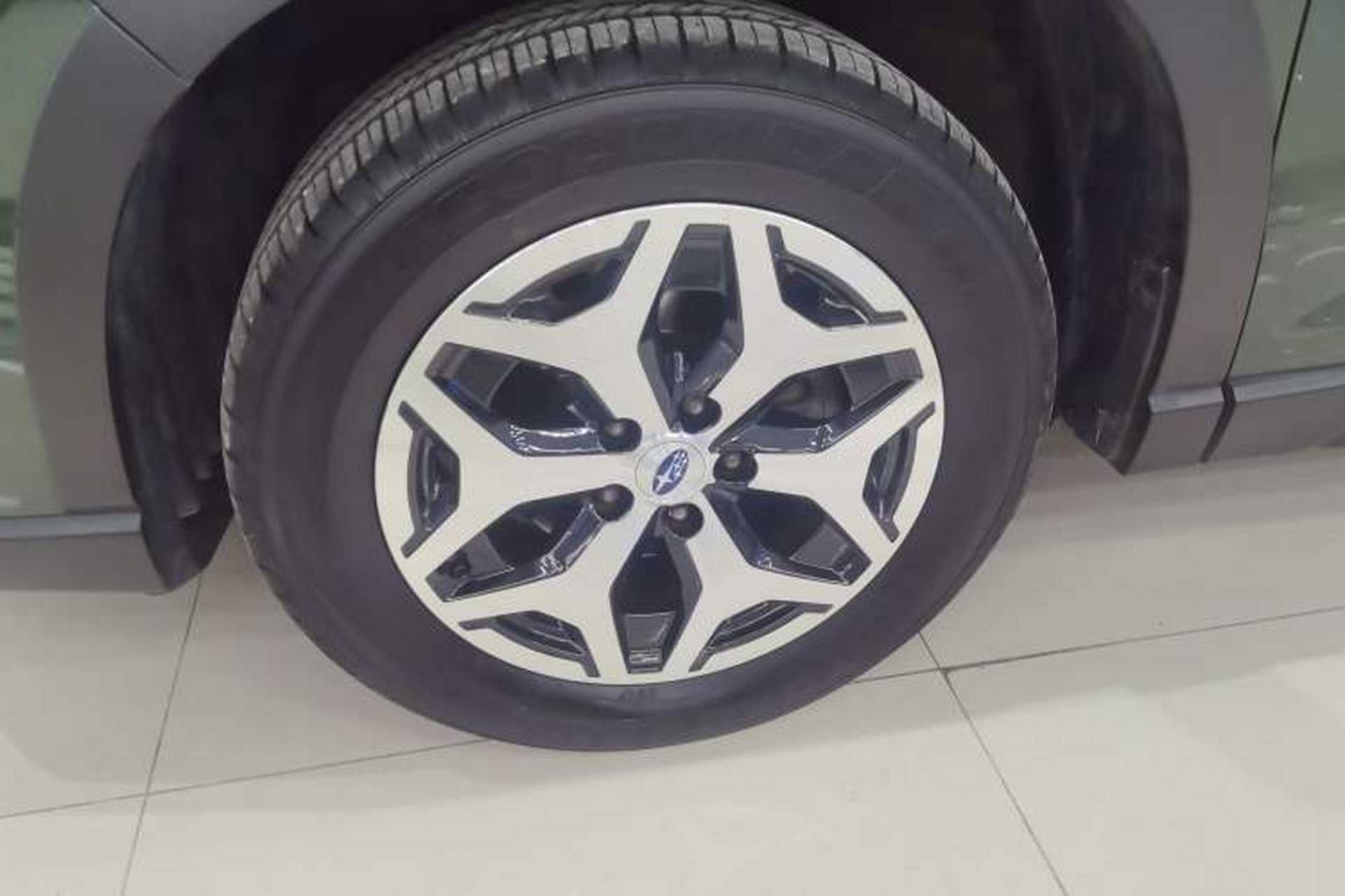 Used Subaru Forester 2022 2.0i AWD Luxury Edition EyeSight Left Front Wheel Hub