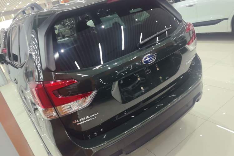 Used Subaru Forester 2022 2.0i AWD Luxury Edition EyeSight Rear Left 45 Deg