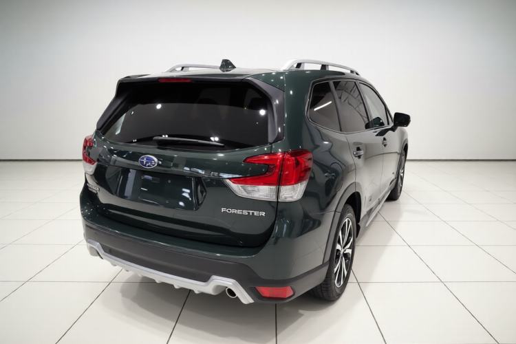 Used Subaru Forester 2022 2.0i AWD Flagship Edition EyeSight Rear Right 45 Deg