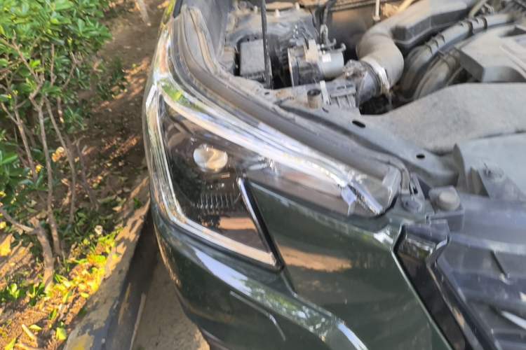 Used Subaru Forester 2022 2.0i AWD Luxury Edition EyeSight Right Front Headlight
