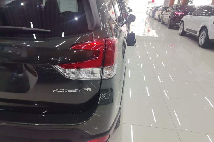 Used Subaru Forester 2022 2.0i AWD Luxury Edition EyeSight Right Rear Taillight