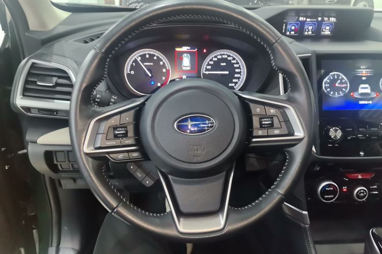 Used Subaru Forester 2022 2.0i AWD Luxury Edition EyeSight Steering Wheel