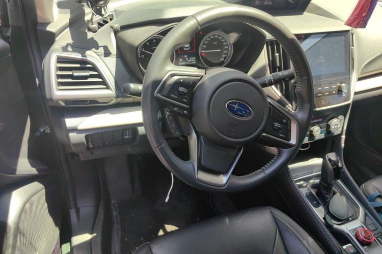 Used Subaru Forester 2022 2.0i AWD Luxury Edition Steering Wheel