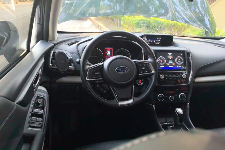 Used Subaru Forester 2022 2.0i AWD Luxury Edition EyeSight Steering Wheel