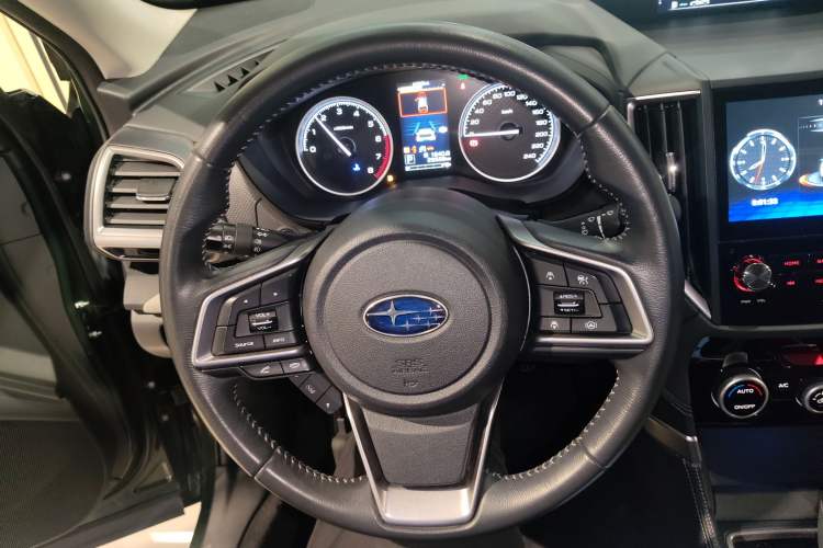 Used Subaru Forester 2022 2.0i AWD Luxury Edition EyeSight Steering Wheel