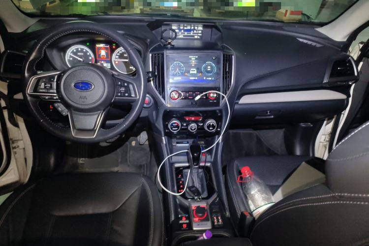 Used Subaru Forester 2022 2.0i AWD Luxury Edition EyeSight Center Console