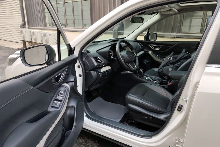 Used Subaru Forester 2022 2.0i AWD Luxury Edition EyeSight Driver Seat