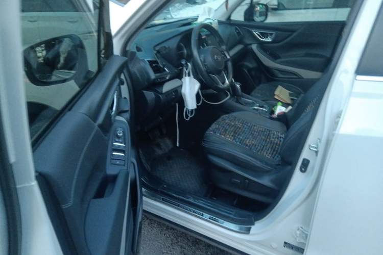 Used Subaru Forester 2022 2.0i AWD Luxury Edition Driver Seat