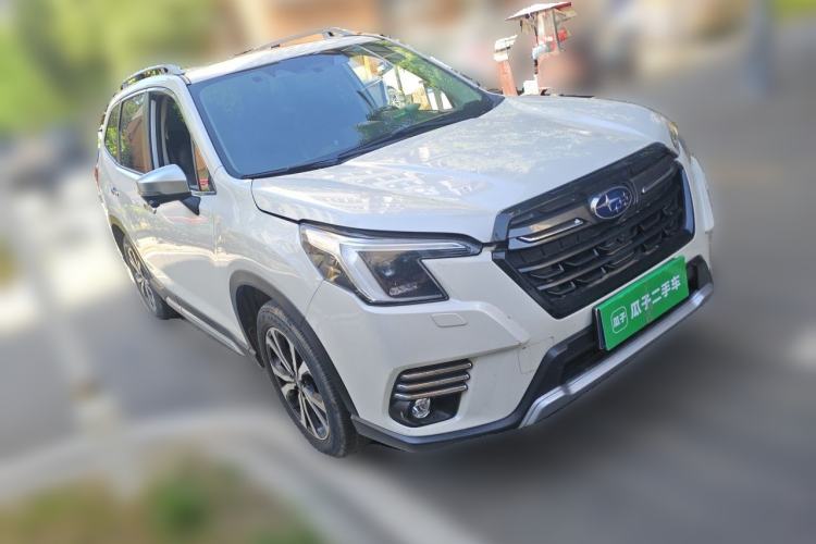 Used Subaru Forester 2022 2.0i AWD Flagship Edition EyeSight Front Right 45 Deg