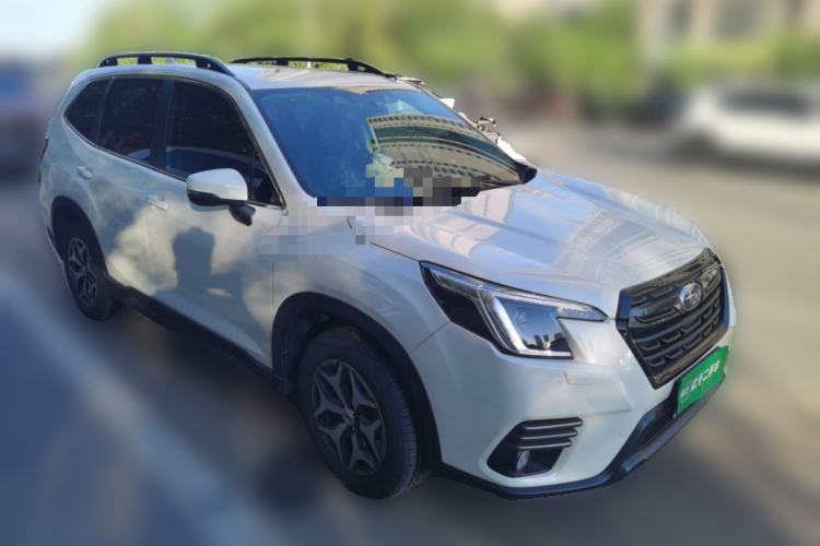 Used Subaru Forester 2022 2.0i AWD Luxury Edition EyeSight Front Right 45 Deg