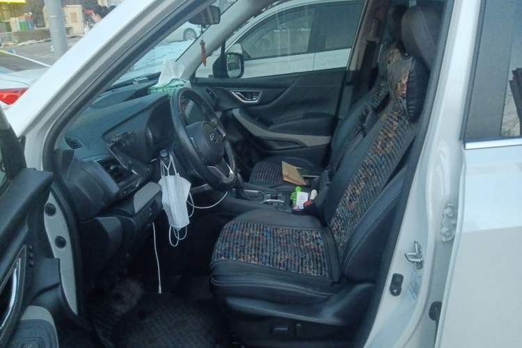 Used Subaru Forester 2022 2.0i AWD Luxury Edition Left Front Seat