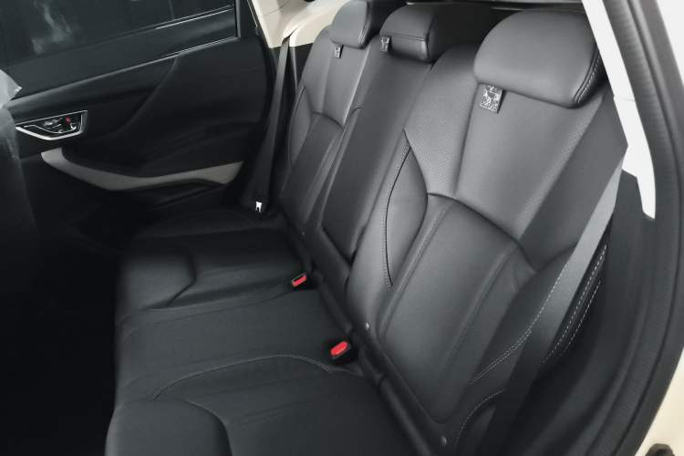 Used Subaru Forester 2022 2.0i AWD Luxury Edition EyeSight Left Rear Seat