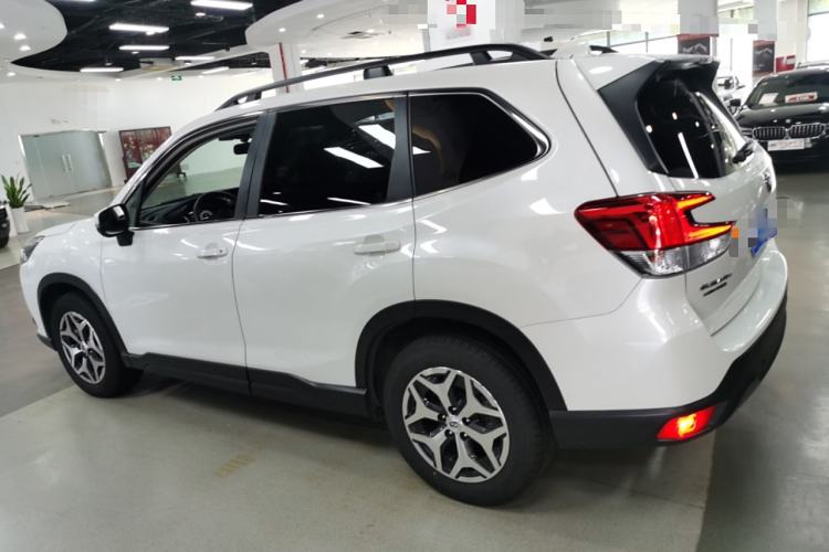 Used Subaru Forester 2022 2.0i AWD Luxury Edition EyeSight Left Side
