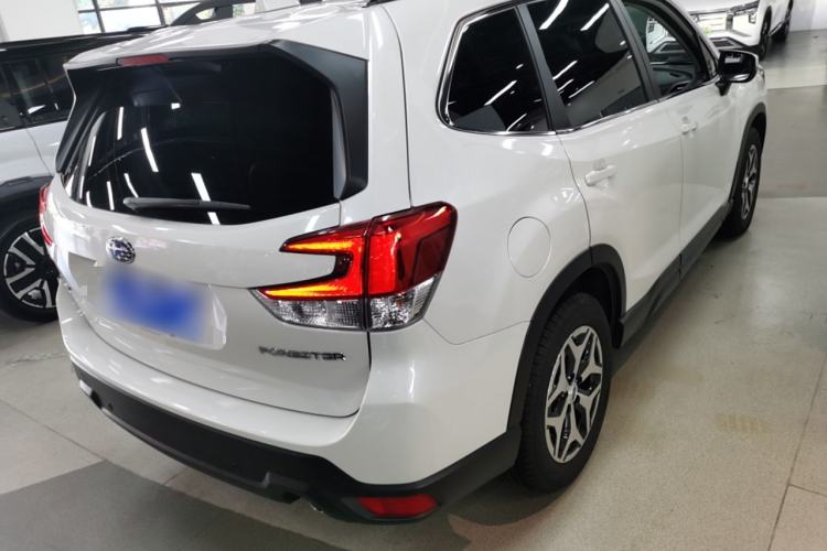Used Subaru Forester 2022 2.0i AWD Luxury Edition EyeSight Rear Right 45 Deg