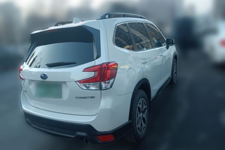Used Subaru Forester 2022 2.0i AWD Luxury Edition Rear Right 45 Deg