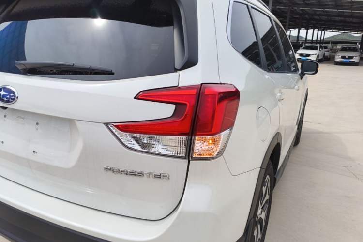 Used Subaru Forester 2022 2.0i AWD Luxury Edition EyeSight Right Rear Taillight