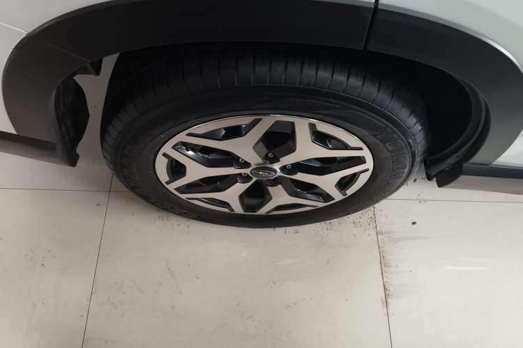 Used Subaru Forester 2022 2.0i AWD Luxury Edition EyeSight Right Rear Wheel Hub