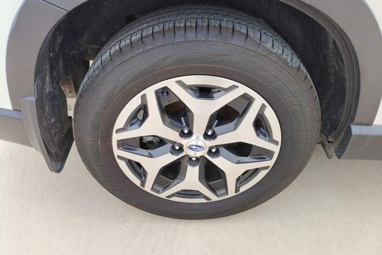 Used Subaru Forester 2022 2.0i AWD Luxury Edition EyeSight Right Rear Wheel Hub