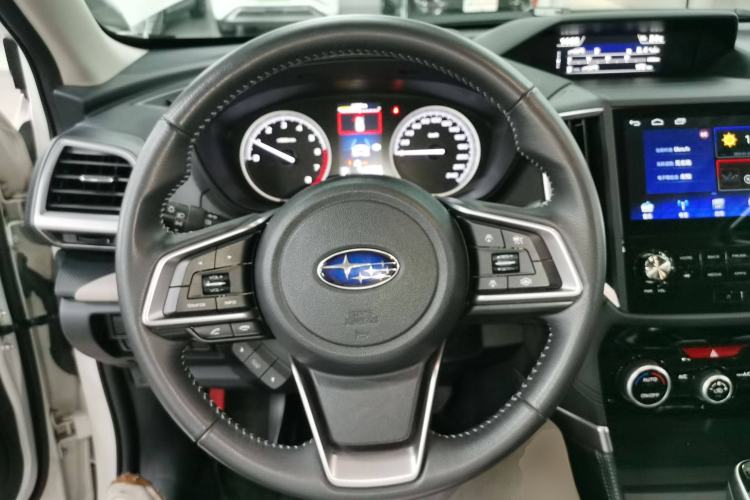 Used Subaru Forester 2022 2.0i AWD Luxury Edition EyeSight Steering Wheel