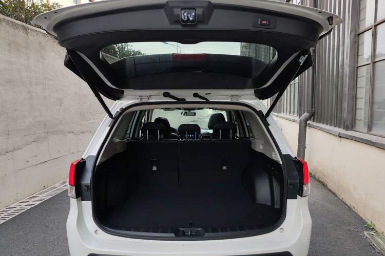 Used Subaru Forester 2022 2.0i AWD Luxury Edition EyeSight Trunk