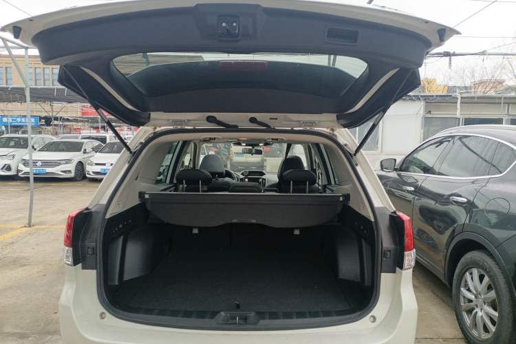 Used Subaru Forester 2022 2.0i AWD Luxury Edition EyeSight Trunk