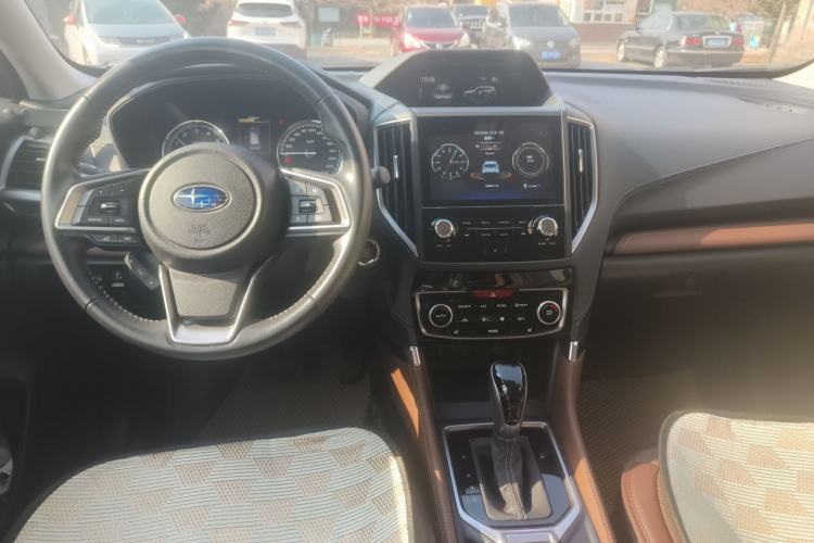 Used Subaru Forester 2024 2.5i AWD Flagship Edition EyeSight Center Console