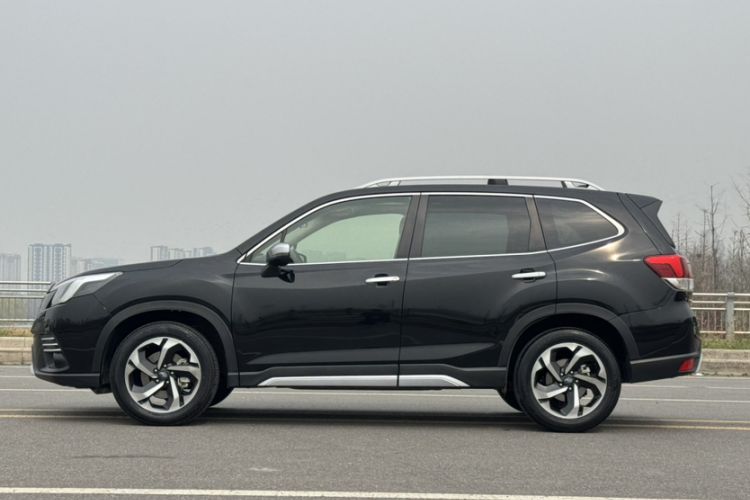 Used Subaru Forester 2024 2.5i AWD Flagship Edition EyeSight Exterior 2