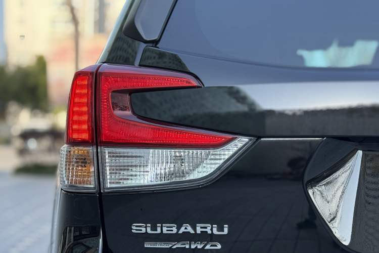 Used Subaru Forester 2024 2.5i AWD Premium Edition EyeSight Exterior 5