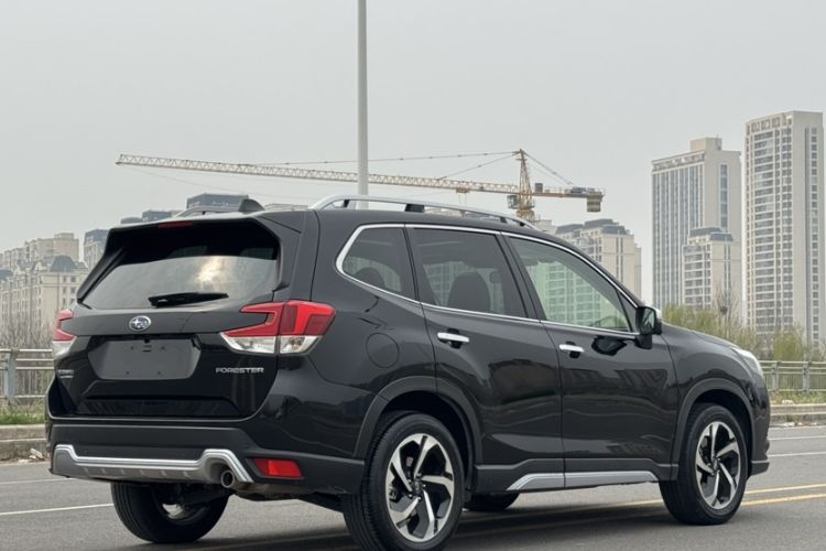 Used Subaru Forester 2024 2.5i AWD Flagship Edition EyeSight Exterior 9