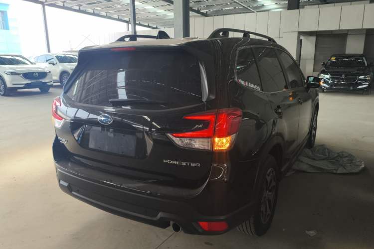 Used Subaru Forester 2024 2.0i AWD Luxury Edition EyeSight Rear Right 45 Deg