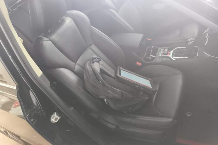 Used Subaru Forester 2024 2.0i AWD Luxury Edition EyeSight Right Front Seat