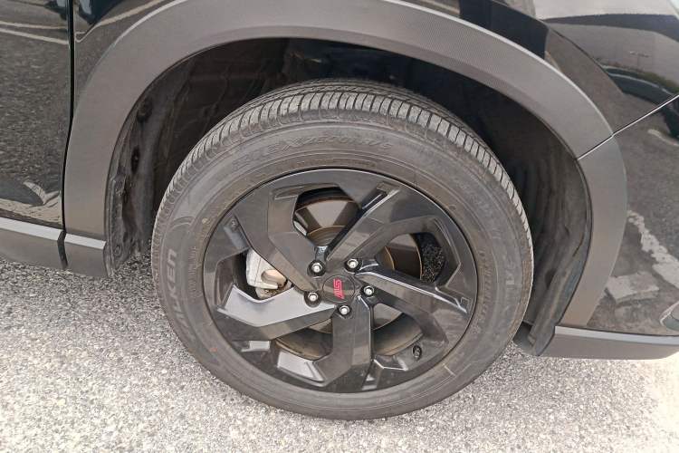 Used Subaru Forester 2024 STI Sport Right Front Wheel Hub