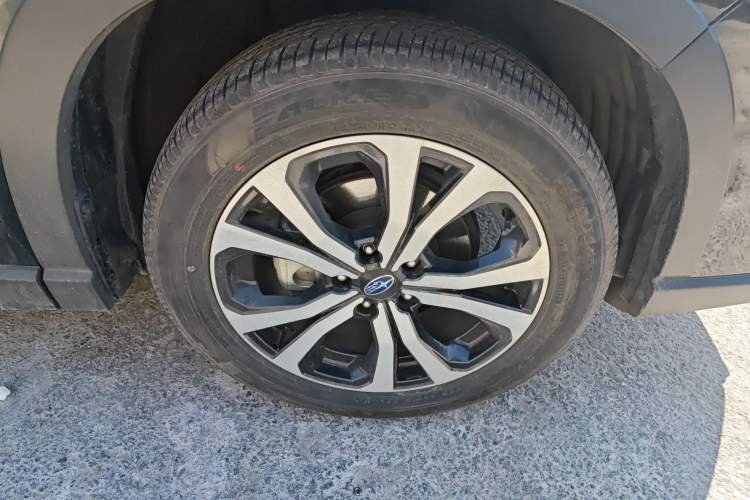 Used Subaru Forester 2024 2.5i AWD Premium Edition EyeSight Right Front Wheel Hub
