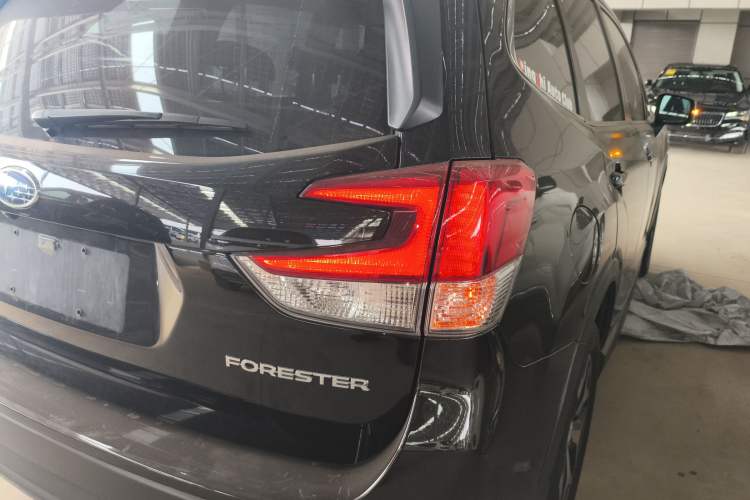 Used Subaru Forester 2024 2.0i AWD Luxury Edition EyeSight Right Rear Taillight