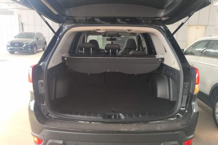 Used Subaru Forester 2024 2.0i AWD Luxury Edition EyeSight Trunk