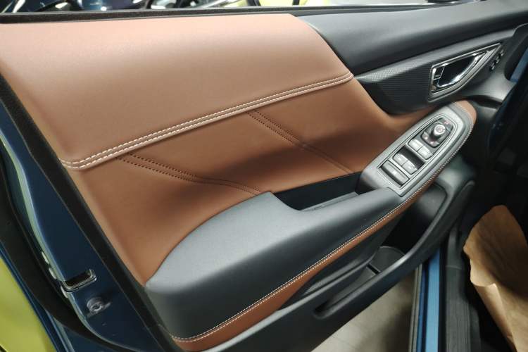 Used Subaru Forester 2024 2.5i AWD Flagship Edition EyeSight Left Front Door Interior