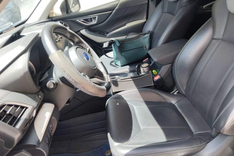 Used Subaru Forester 2024 2.0i AWD Luxury Edition Left Front Seat