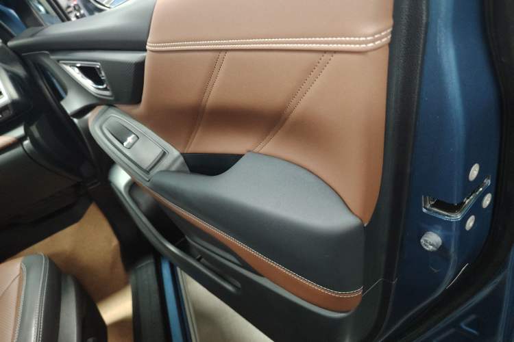 Used Subaru Forester 2024 2.5i AWD Flagship Edition EyeSight Right Front Door Interior