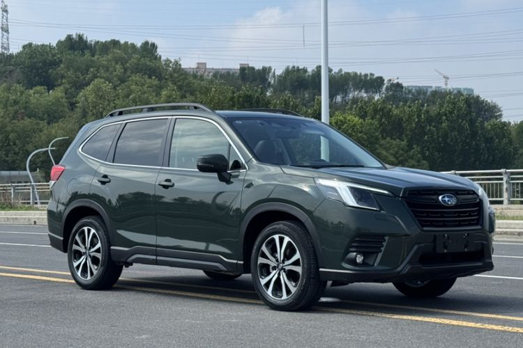 Used Subaru Forester 2024 2.5i AWD Premium Edition EyeSight Exterior 2