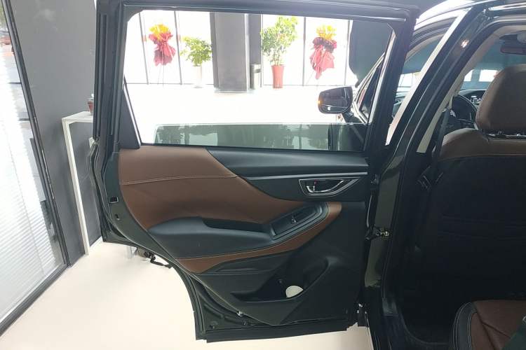 Used Subaru Forester 2024 2.5i AWD Flagship Edition EyeSight Left Rear Door Interior