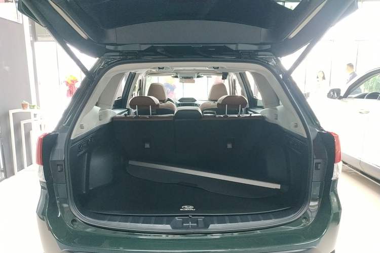 Used Subaru Forester 2024 2.5i AWD Flagship Edition EyeSight Trunk