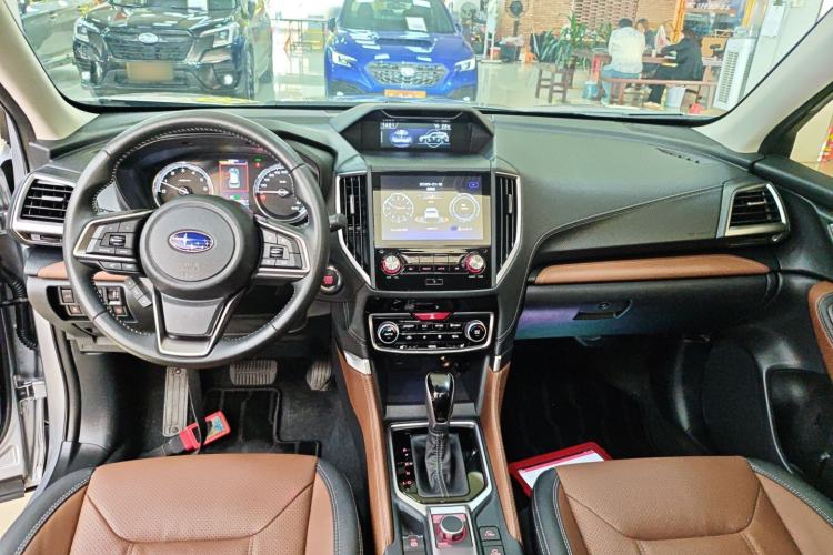 Used Subaru Forester 2024 2.5i AWD Flagship Edition EyeSight Center Console